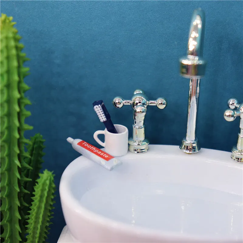 Miniature Toys Toiletries