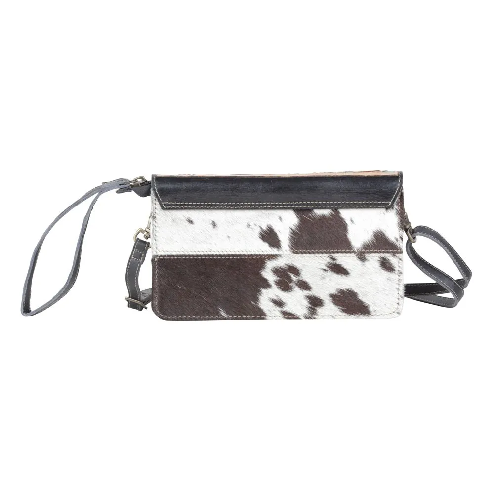 Myra Bag Pelagic Leather Wallet: Stylish Versatility for Every Occasion