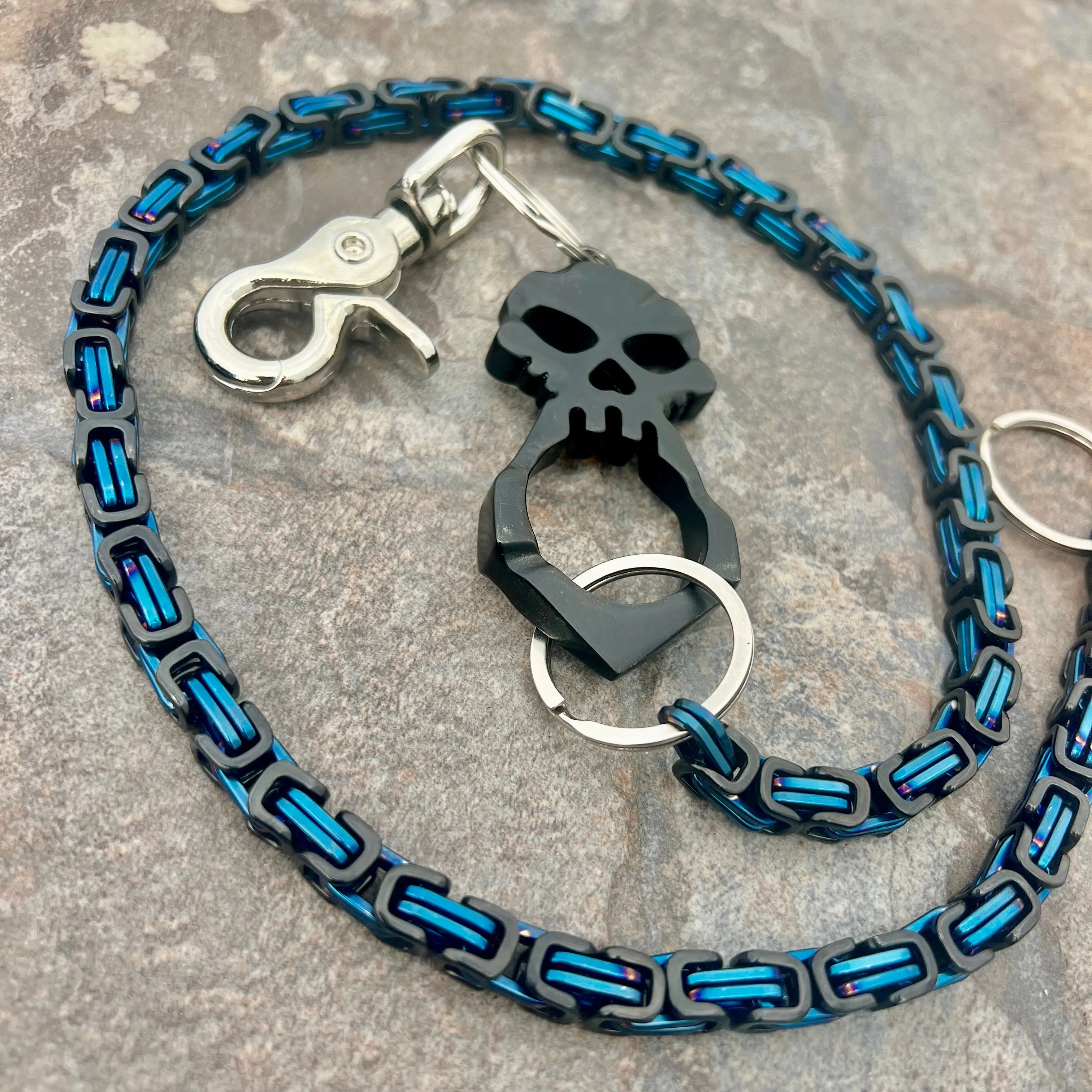 One Finger Ring Black Wallet Chain - Black & Blue Daytona Deluxe - WC045D