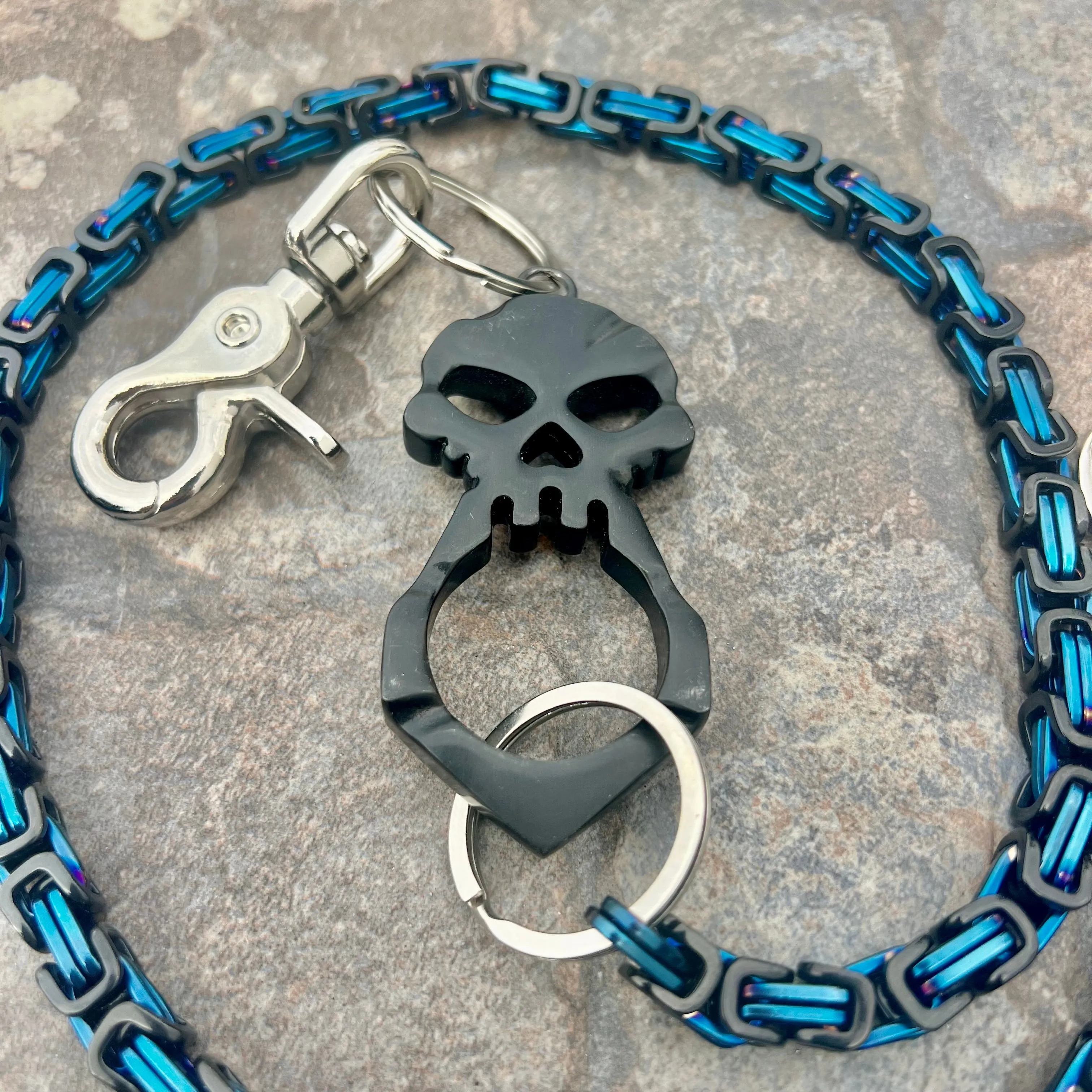 One Finger Ring Black Wallet Chain - Black & Blue Daytona Deluxe - WC045D