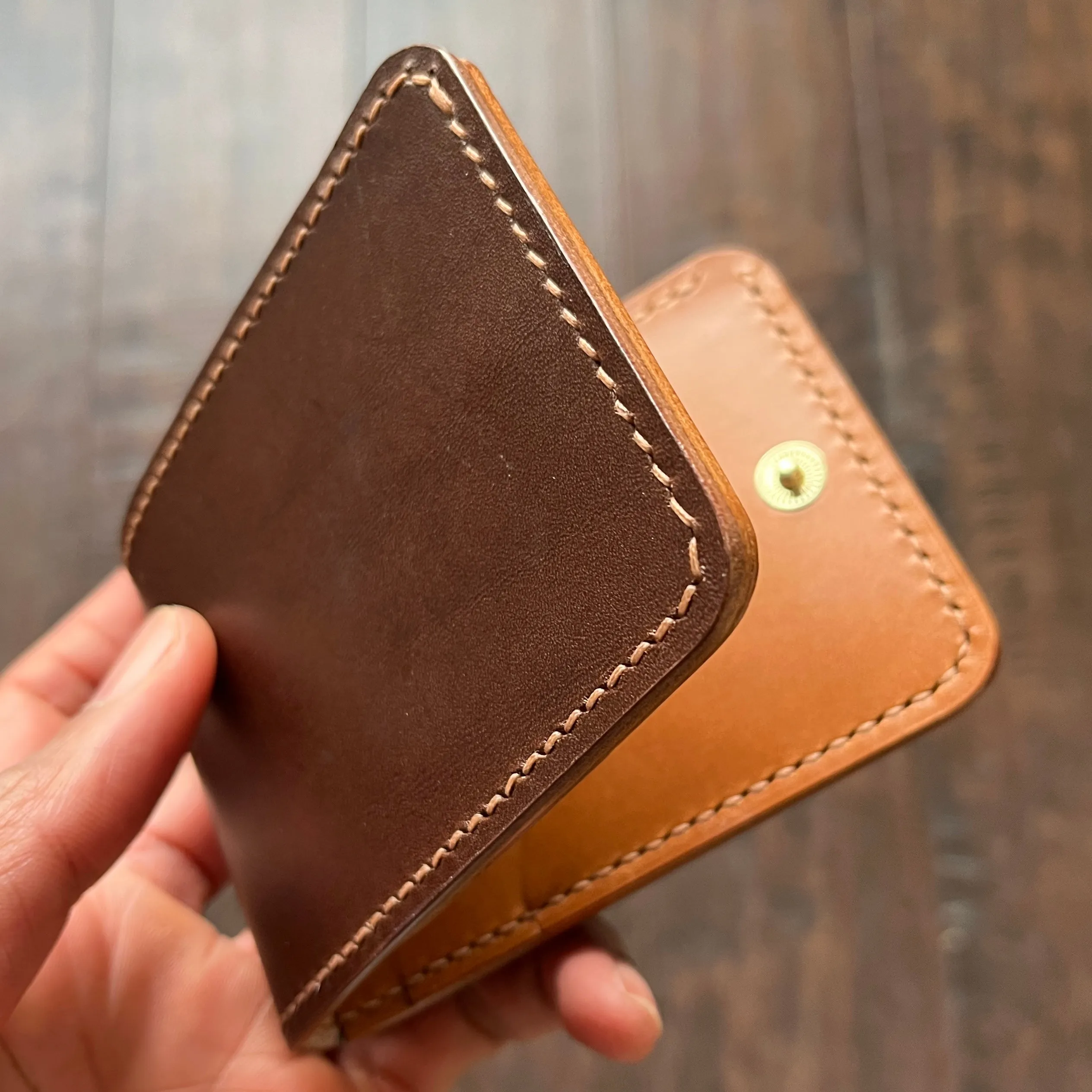 Snap Vertical Billfold - Insta