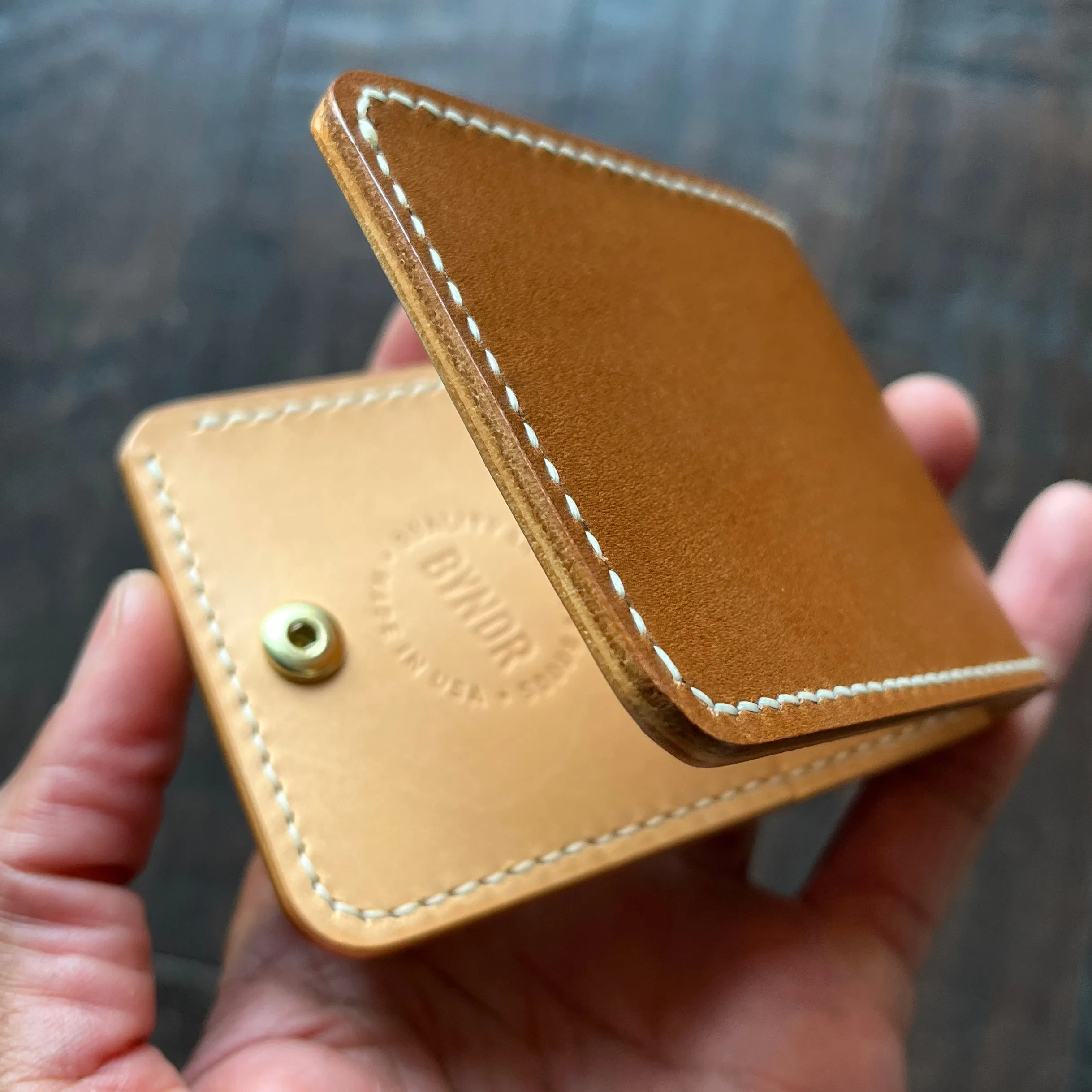 Snap Vertical Billfold - Insta