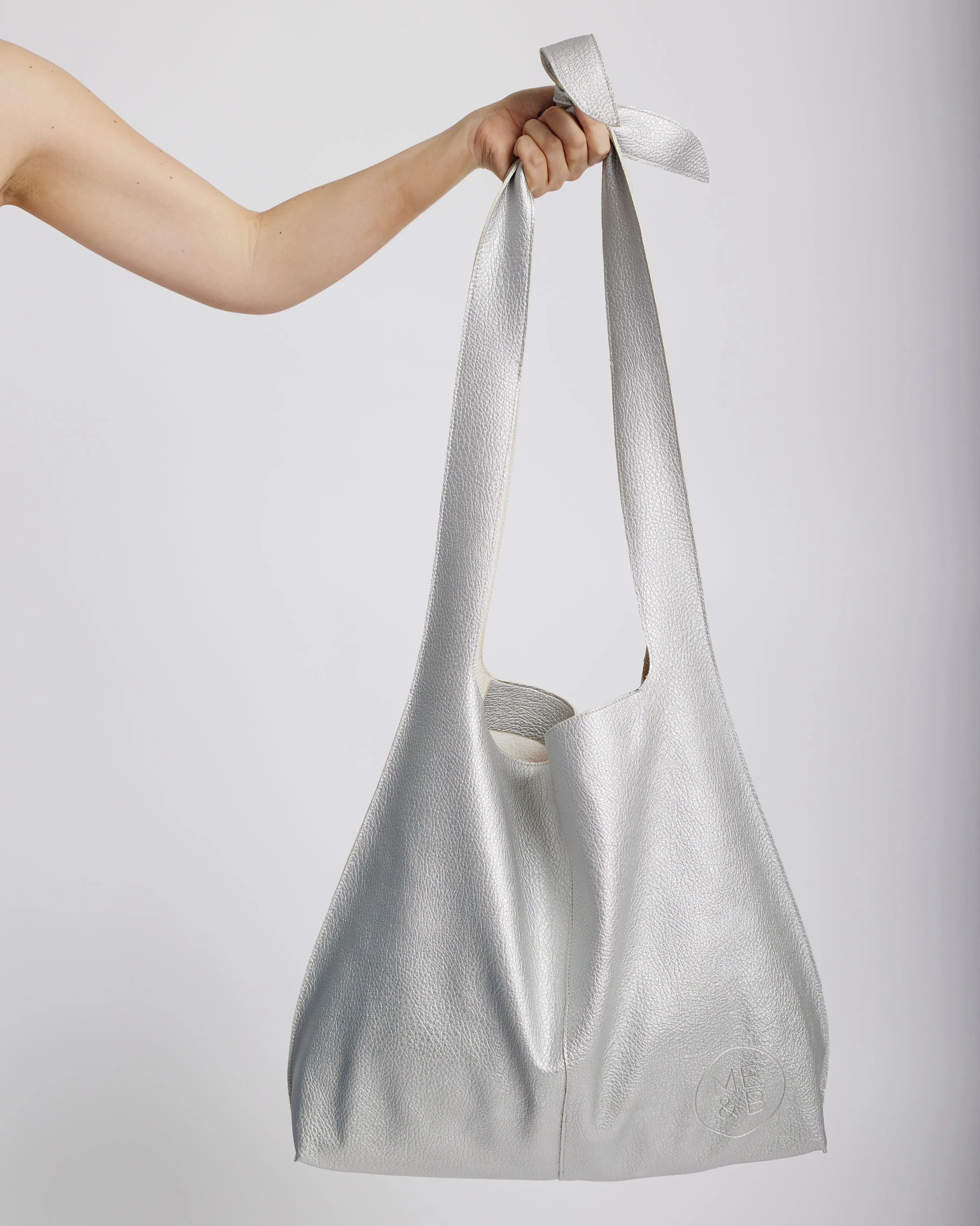 The Tie Shoulder Tote Bag Silver